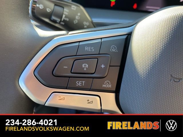 New 2025 Volkswagen Tiguan SE image 29