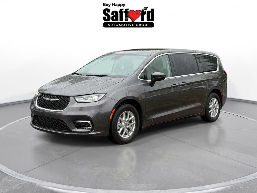Used 2023 Chrysler Pacifica Touring-L FWD image 1