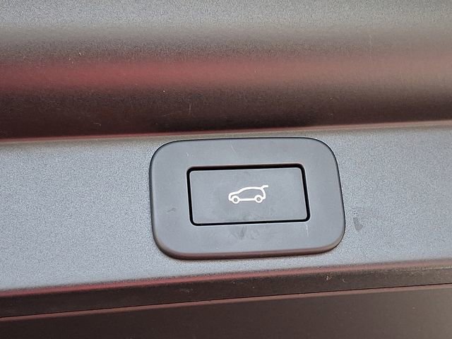 Used 2025 Land Rover Range Rover Long Wheelbase Autobiography image 35