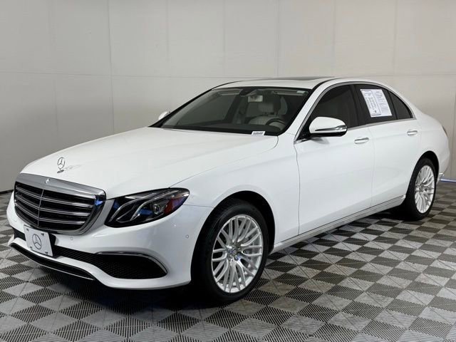 Used 2017 Mercedes-Benz E 300 4MATIC video 2