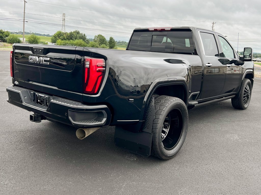 Used 2024 GMC Sierra 3500 Denali Ultimate image 12