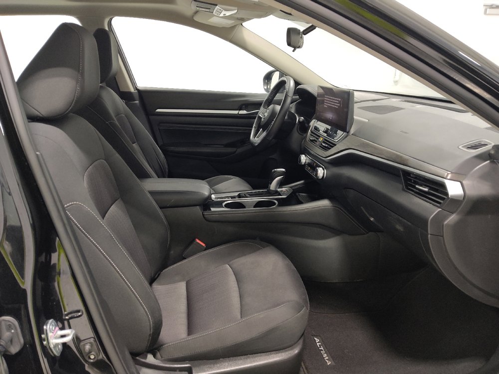 Used 2023 Nissan Altima 2.5 SV w/ SV Premium Package image 21