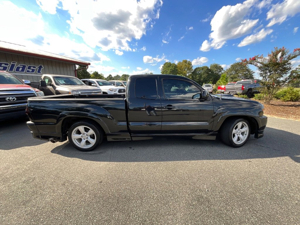 Used 2006 Toyota Tacoma X-Runner RWD image 3