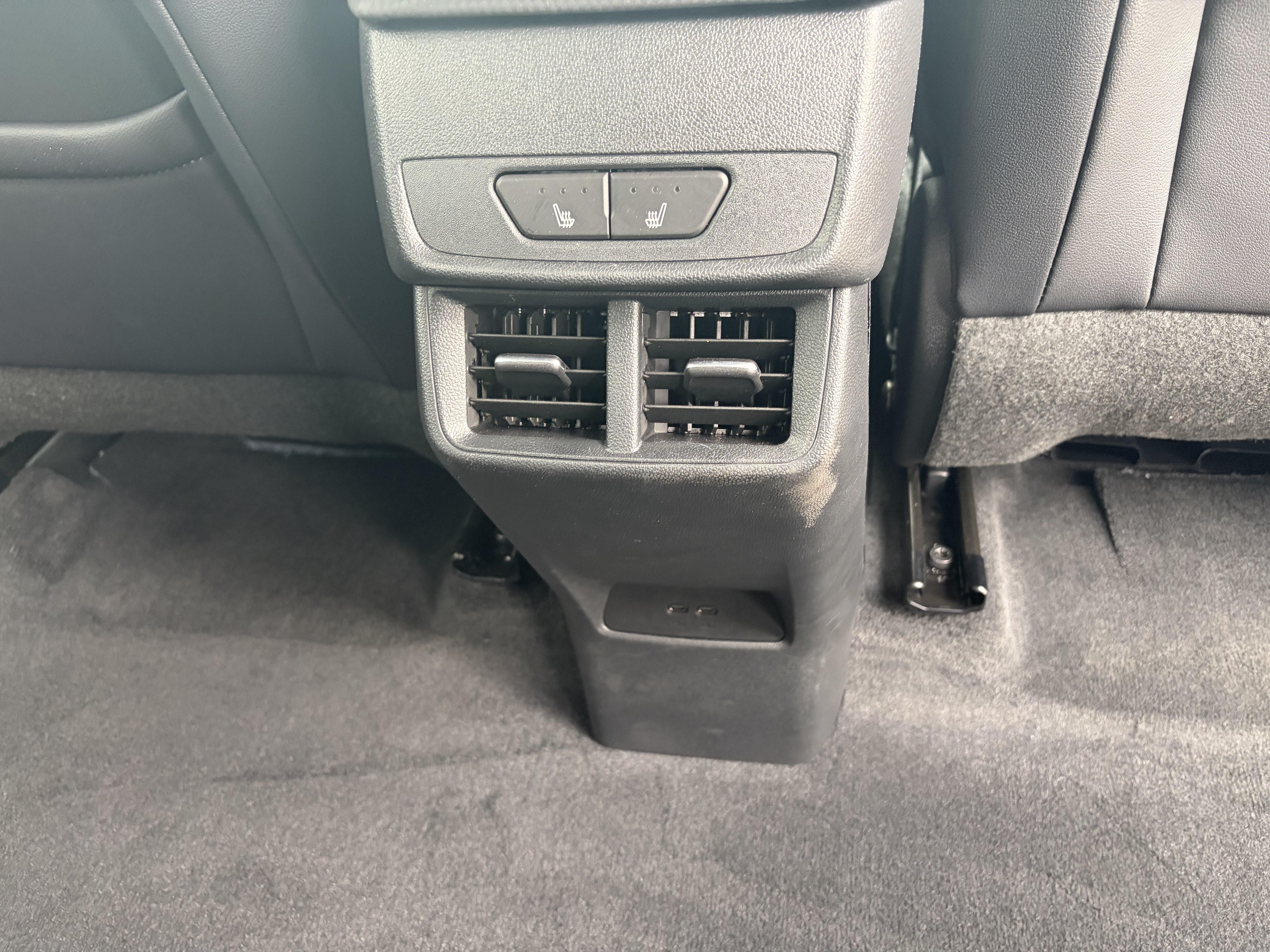 Used 2026 Chevrolet Equinox RS w/ Convenience Package III AWD/4WD image 14