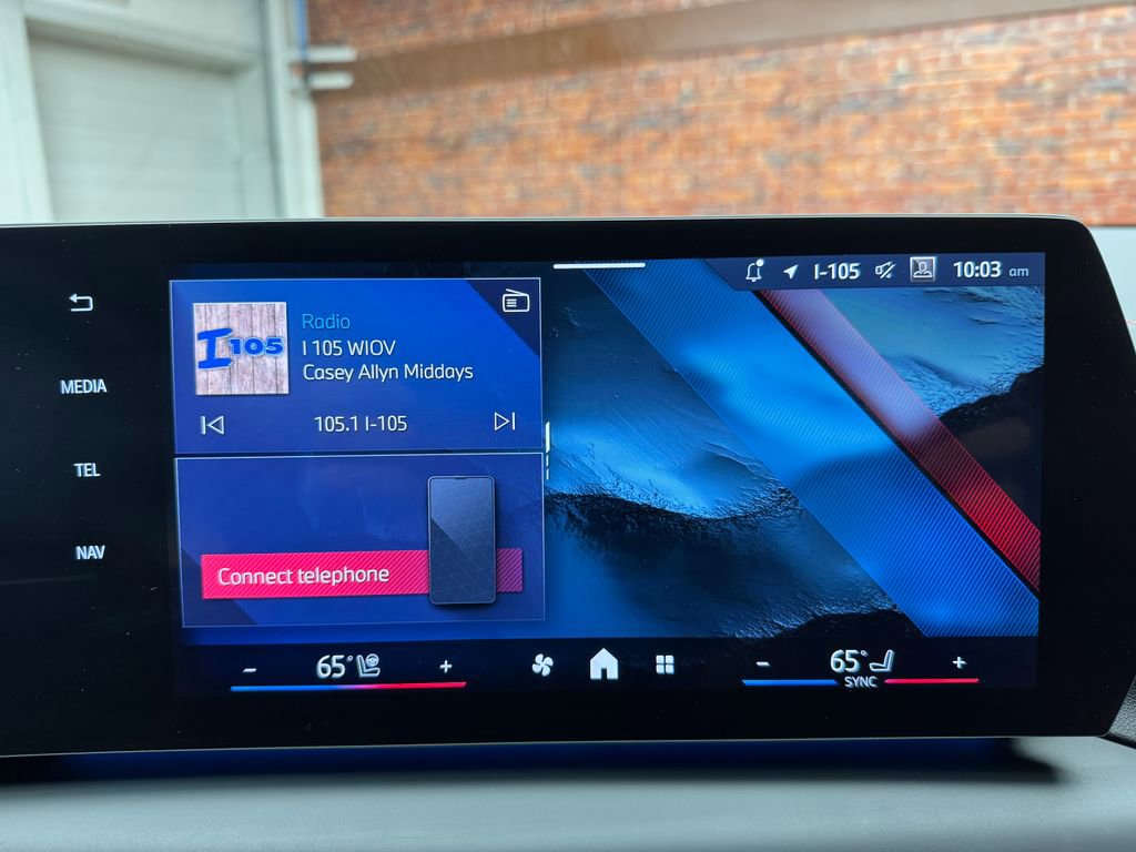 Certified 2025 BMW M235i xDrive w/ M Performance Package image 20