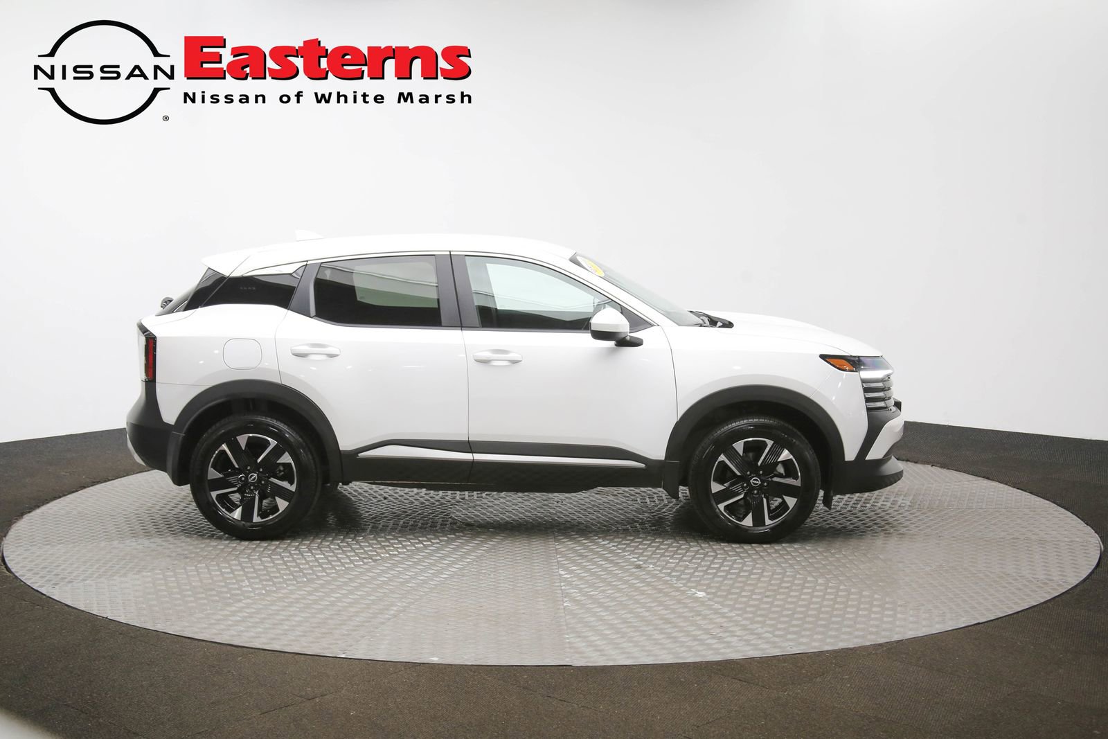 Used 2025 Nissan Kicks SV image 43