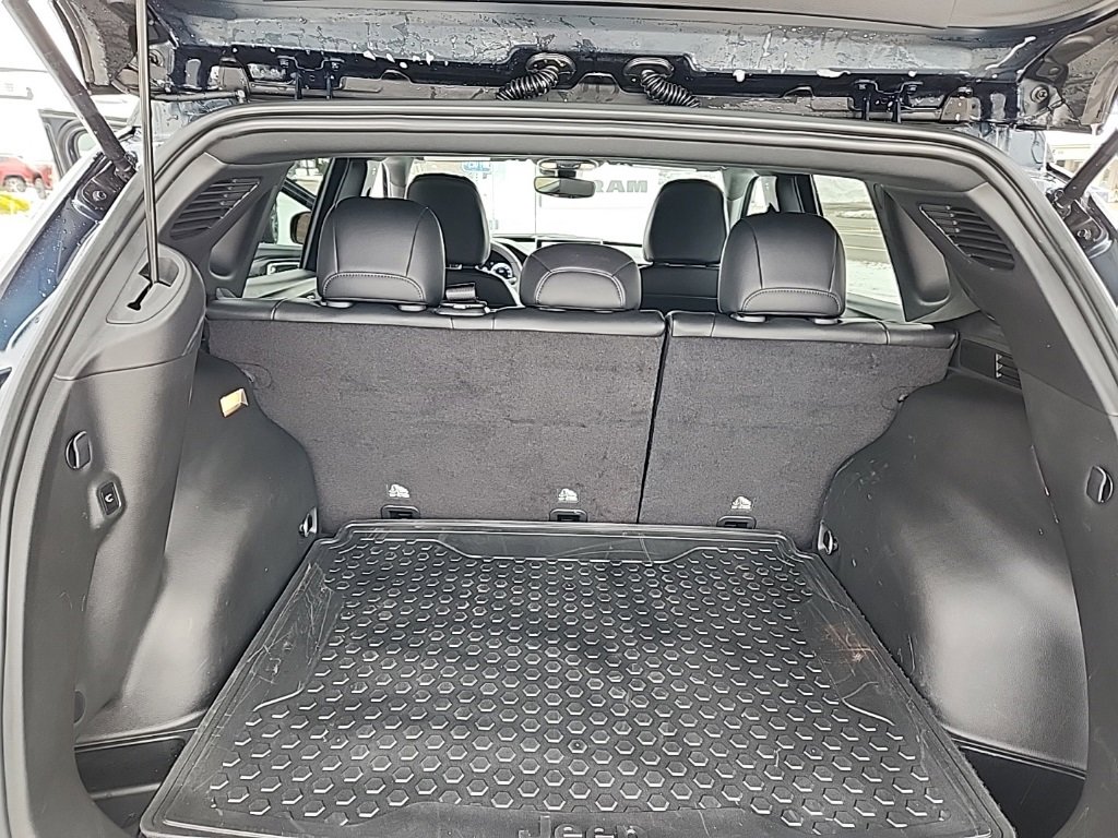 Certified 2024 Jeep Compass Limited w/ Elite Group image 24