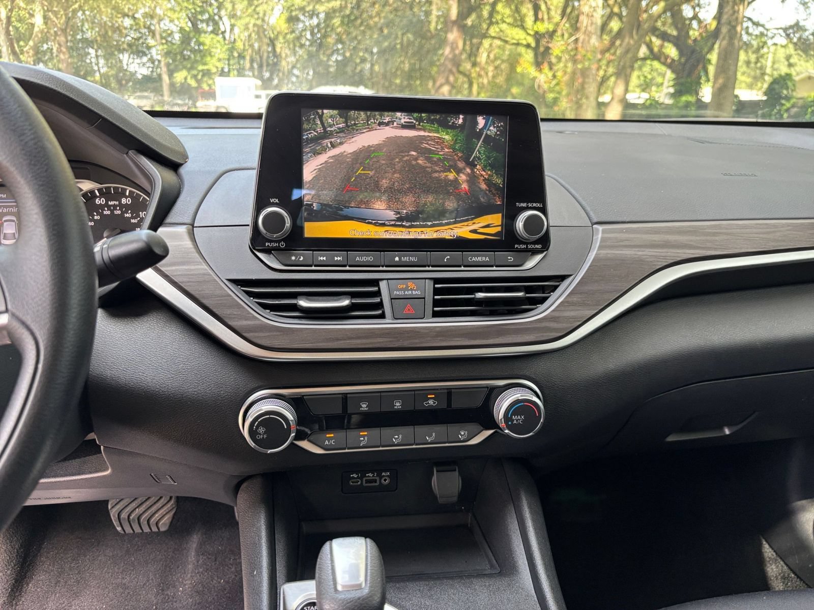 Used 2025 Nissan Altima 2.5 SV FWD image 16
