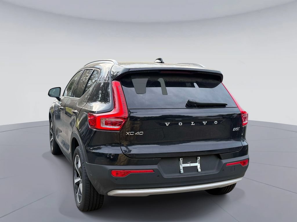 Used 2025 Volvo XC40 B5 Core w/ Protection Package Premier AWD/4WD image 8
