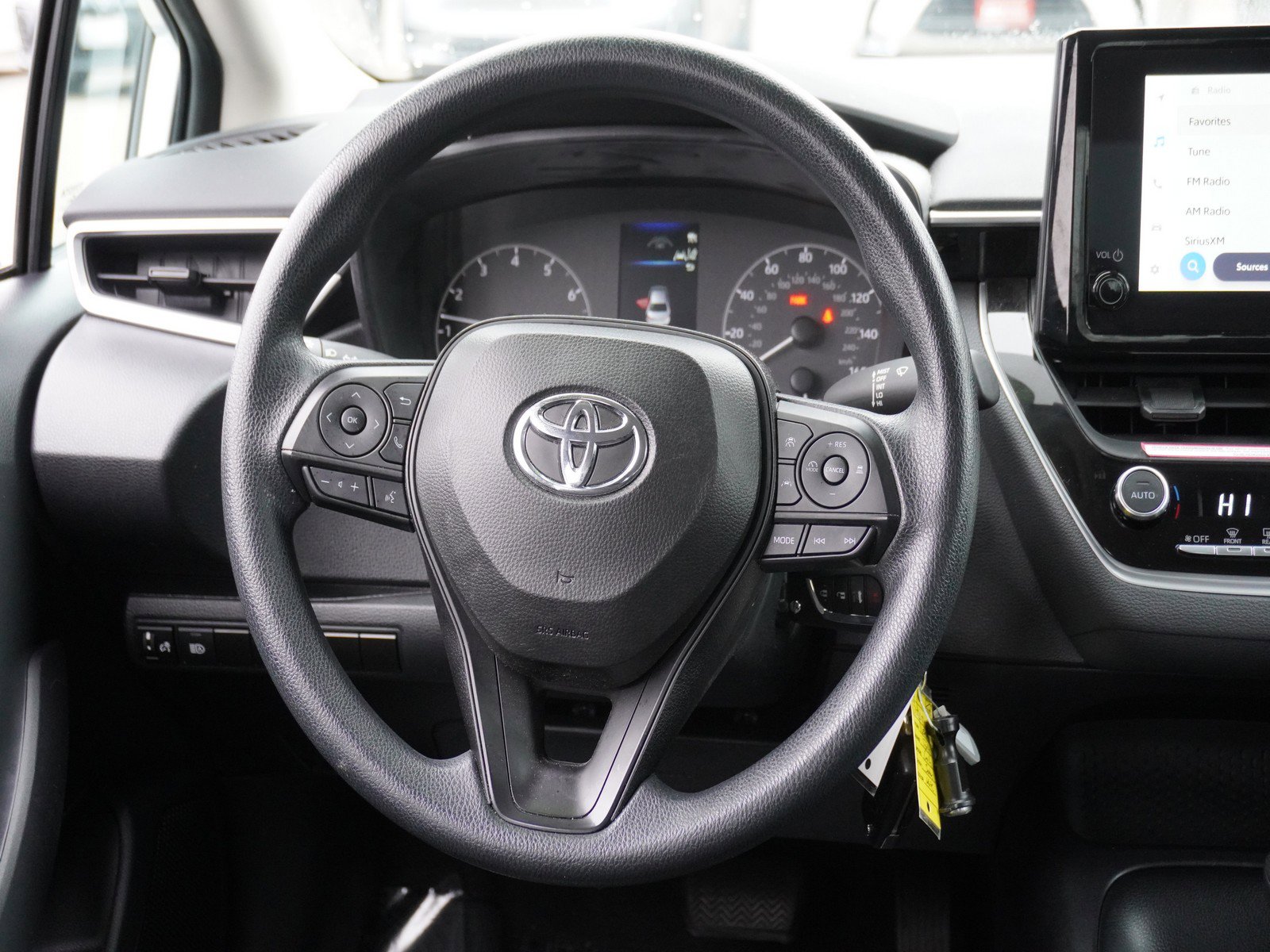 Used 2024 Toyota Corolla LE image 15