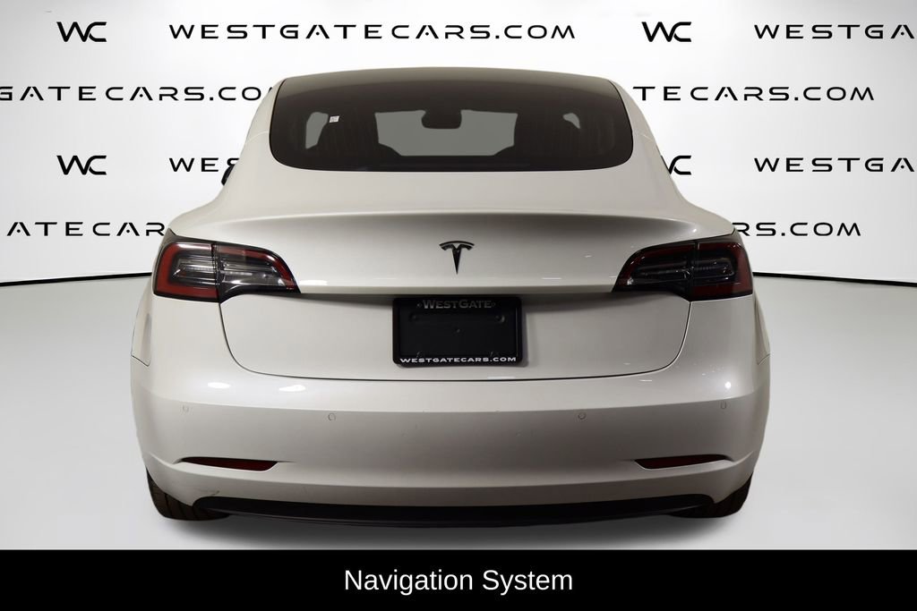 Used 2020 Tesla Model 3 Standard Range image 10