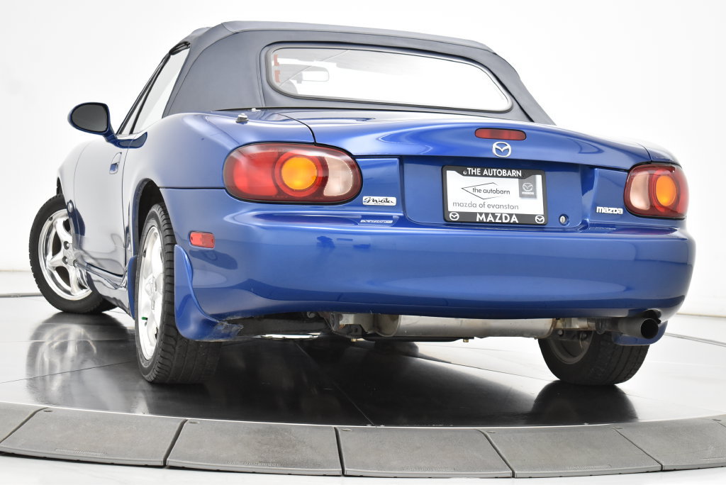 Used 1999 MAZDA MX-5 Miata 10th Anniversary Edition RWD image 9