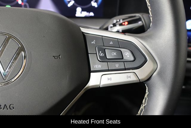 Used 2025 Volkswagen Tiguan SE AWD/4WD image 10