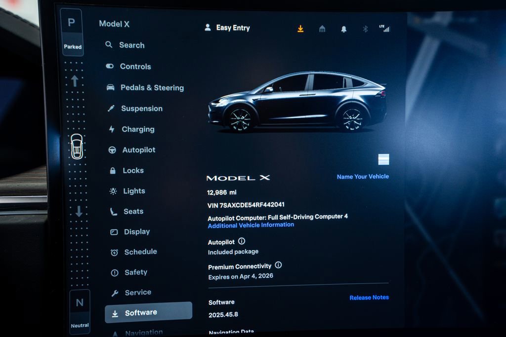 Used 2024 Tesla Model X image 58