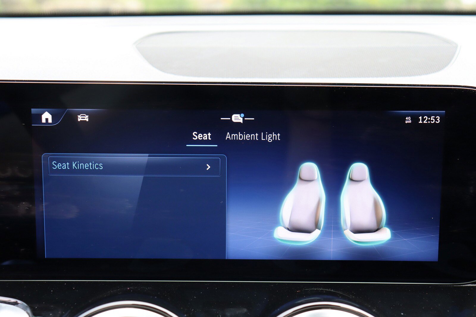 Used 2024 Mercedes-Benz GLB 250 w/ Driver Assistance Package image 40