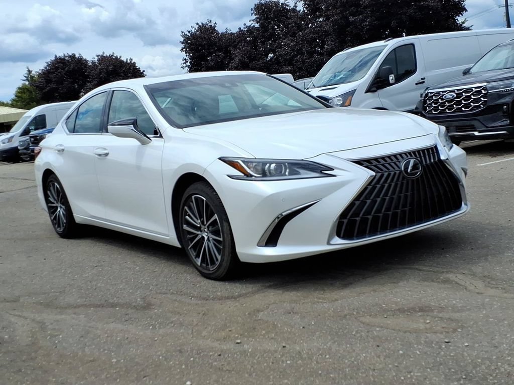 Used 2024 Lexus ES 350 w/ Premium Package FWD image 7