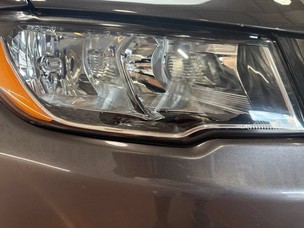 Used 2020 Jeep Compass Sport w/ Cold Weather Group FWD image 10