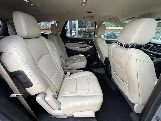 Used 2018 Buick Enclave Essence AWD/4WD image 17