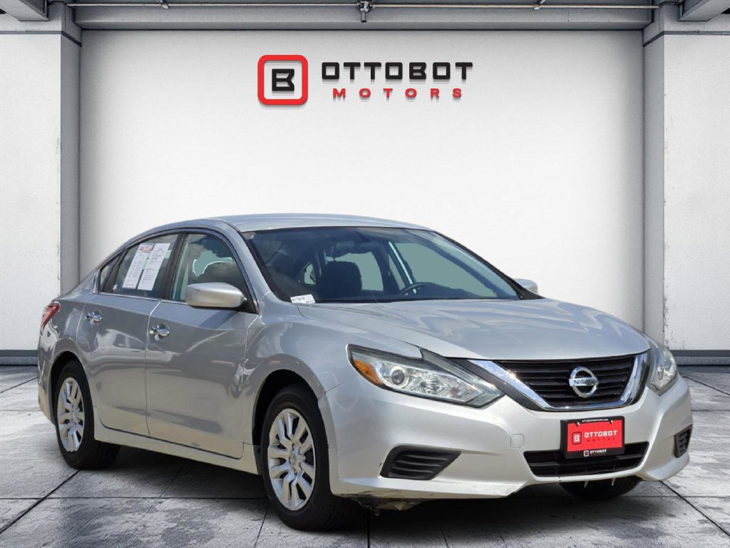 Used 2017 Nissan Altima 2.5 S w/ Power Driver Seat Package FWD image 2