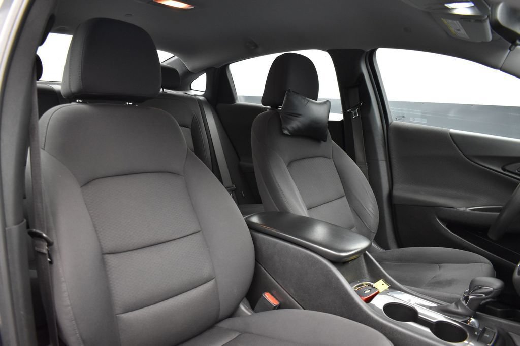 Used 2022 Chevrolet Malibu LS FWD image 17