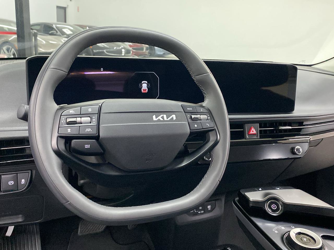Used 2025 Kia EV6 Light w/ Light LR Technology Package RWD image 18