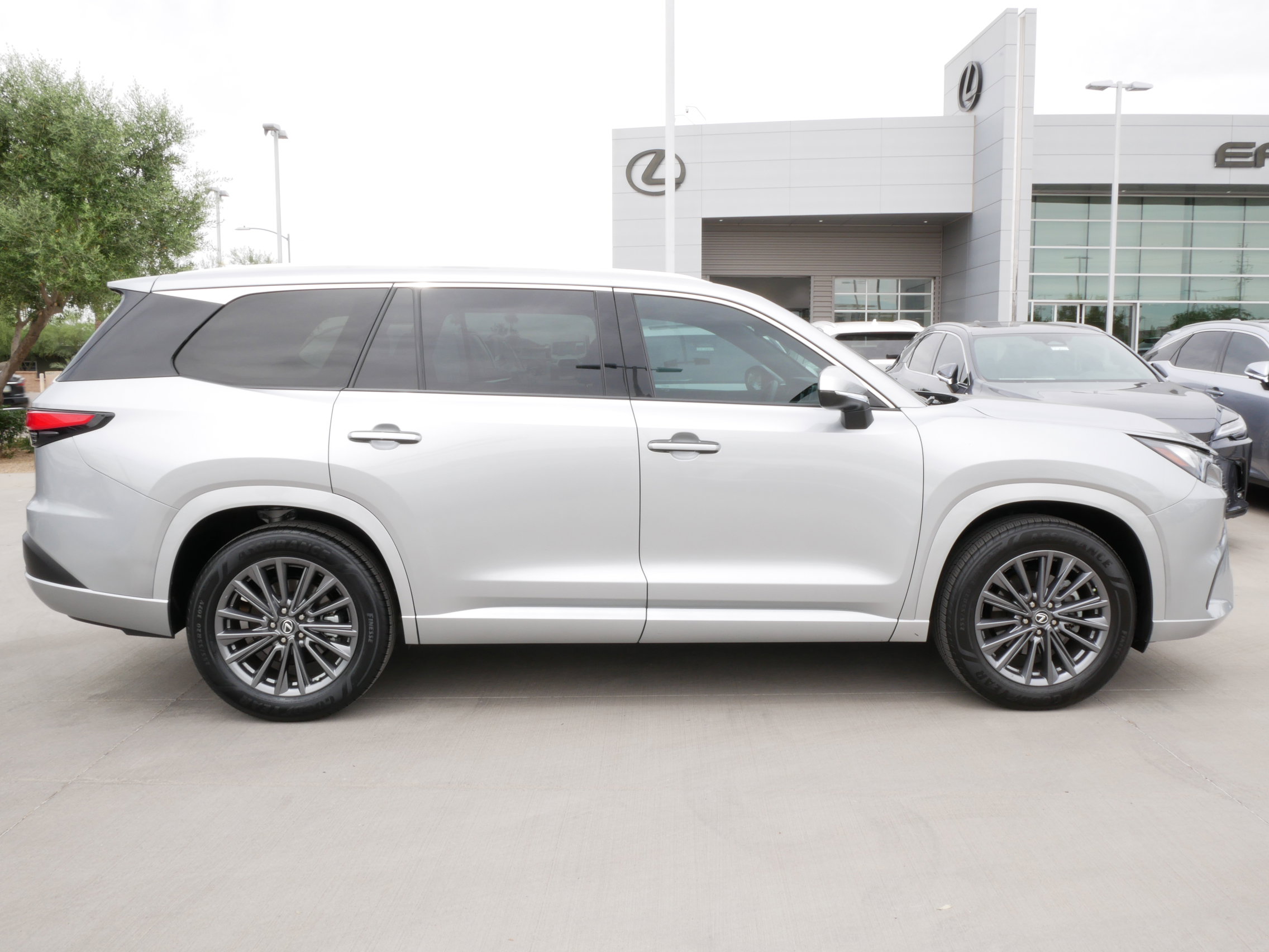 Used 2024 Lexus TX 350 FWD w/ Cold Weather Package image 13