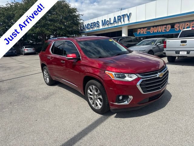 Used 2020 Chevrolet Traverse Premier FWD image 1