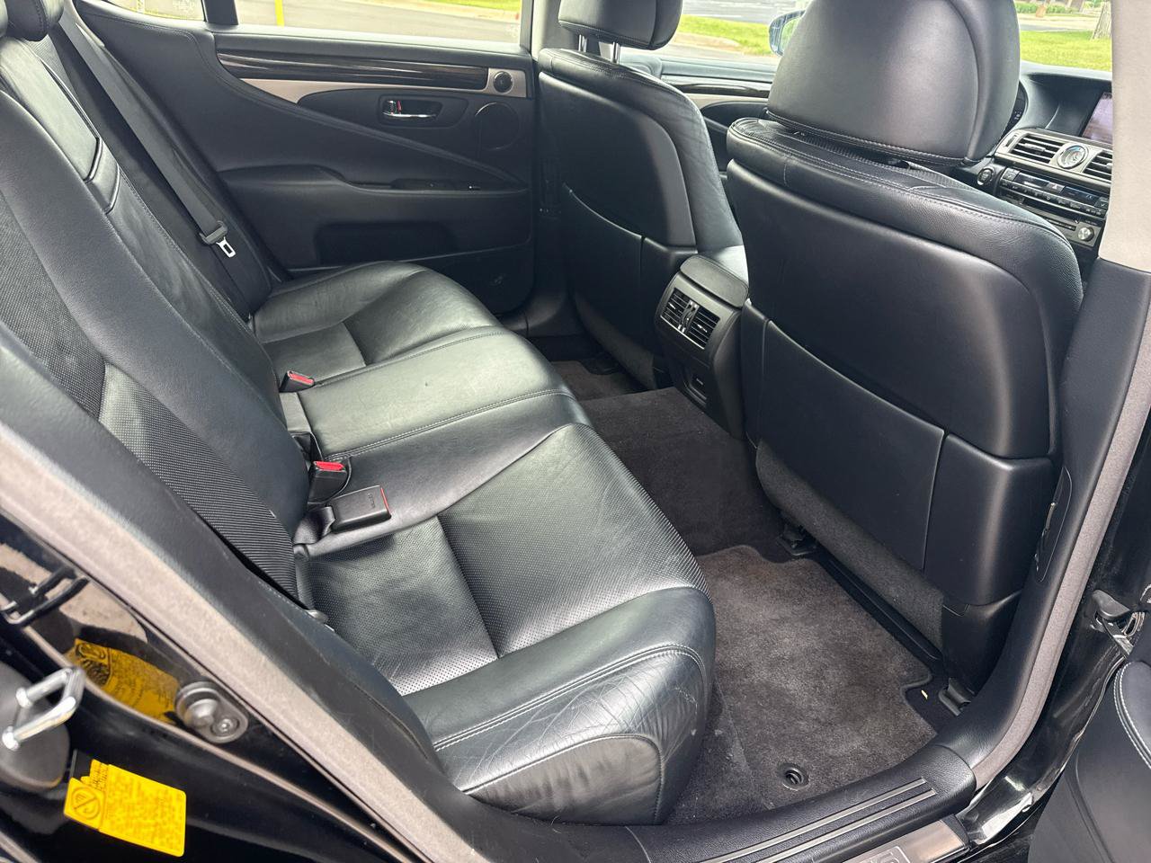 Used 2013 Lexus LS 460 AWD w/ Comfort Pkg image 43