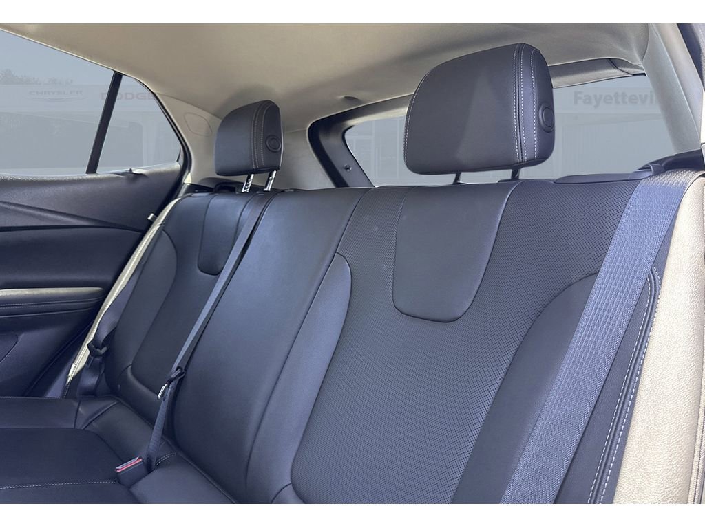 Used 2024 Buick Encore GX Sport Touring image 19