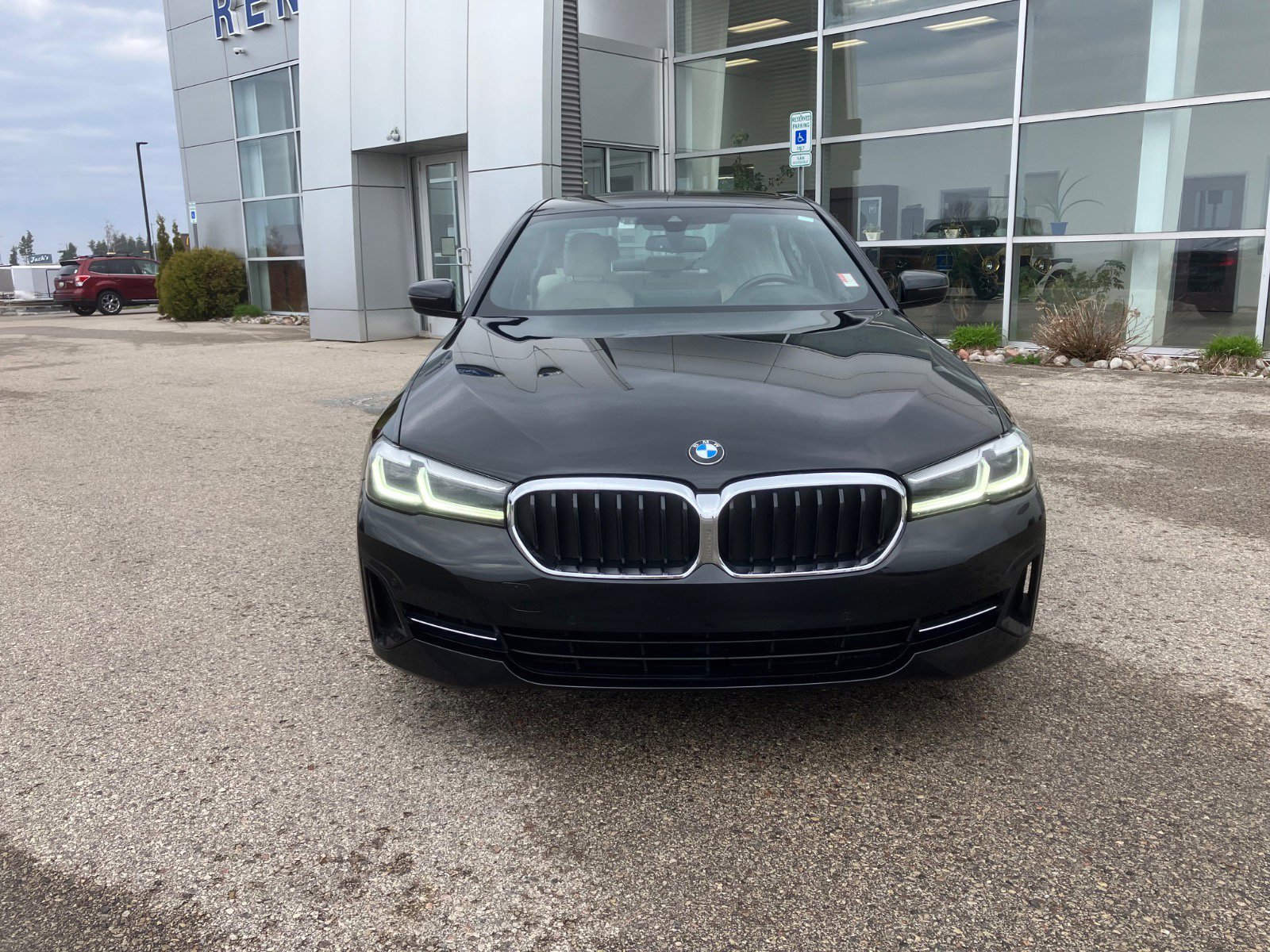 Used 2021 BMW 530i xDrive AWD/4WD image 8