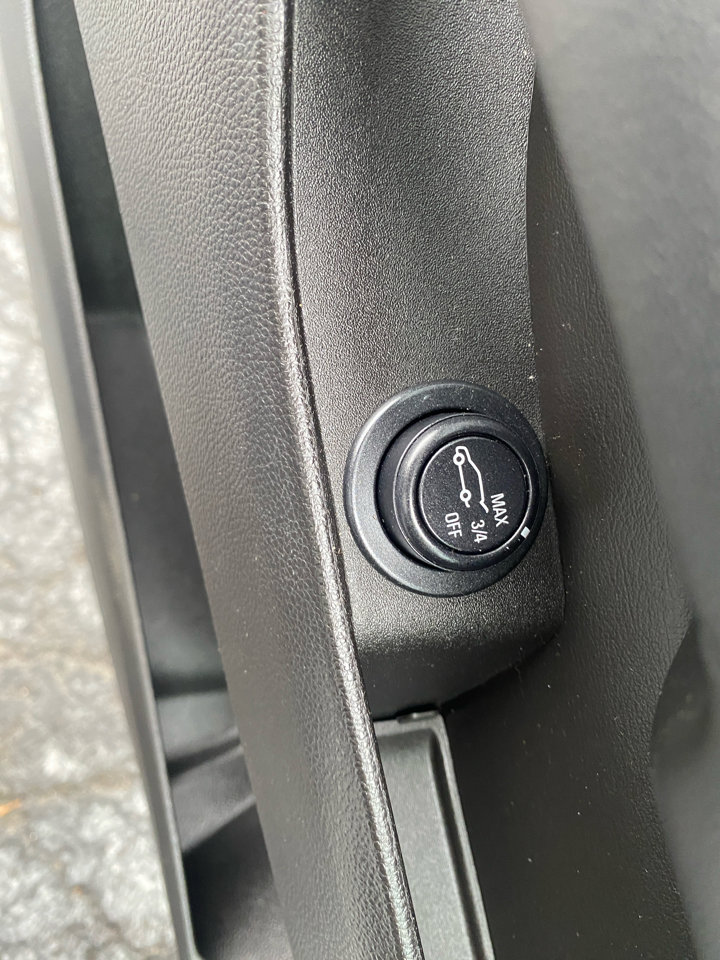 Used 2016 Cadillac SRX Luxury image 14