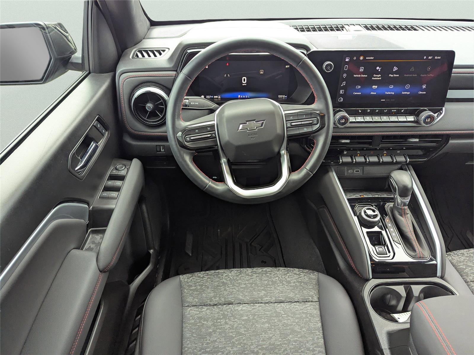 Used 2024 Chevrolet Colorado Z71 w/ Z71 Convenience Package 2 image 16