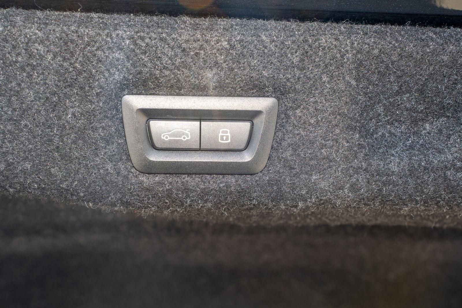 Used 2024 BMW i5 eDrive40i RWD image 10