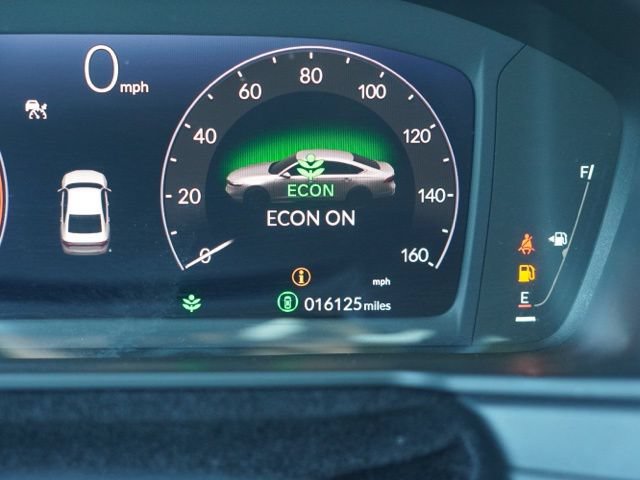 Used 2025 Honda Accord SE image 39