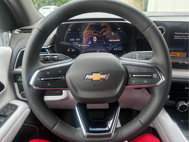 New 2025 Chevrolet Suburban Premier image 31