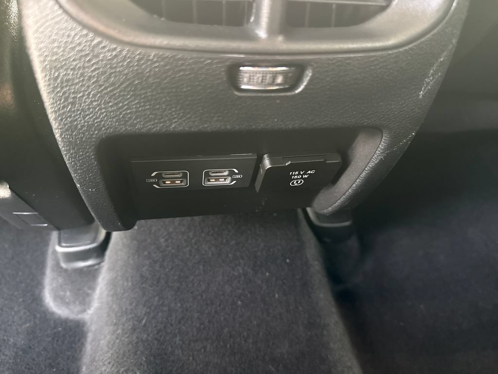 Used 2022 Jeep Cherokee Latitude Lux FWD image 46
