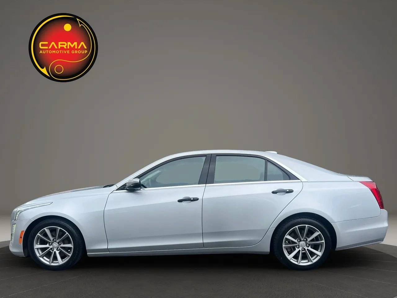 Used 2019 Cadillac CTS Luxury RWD image 2