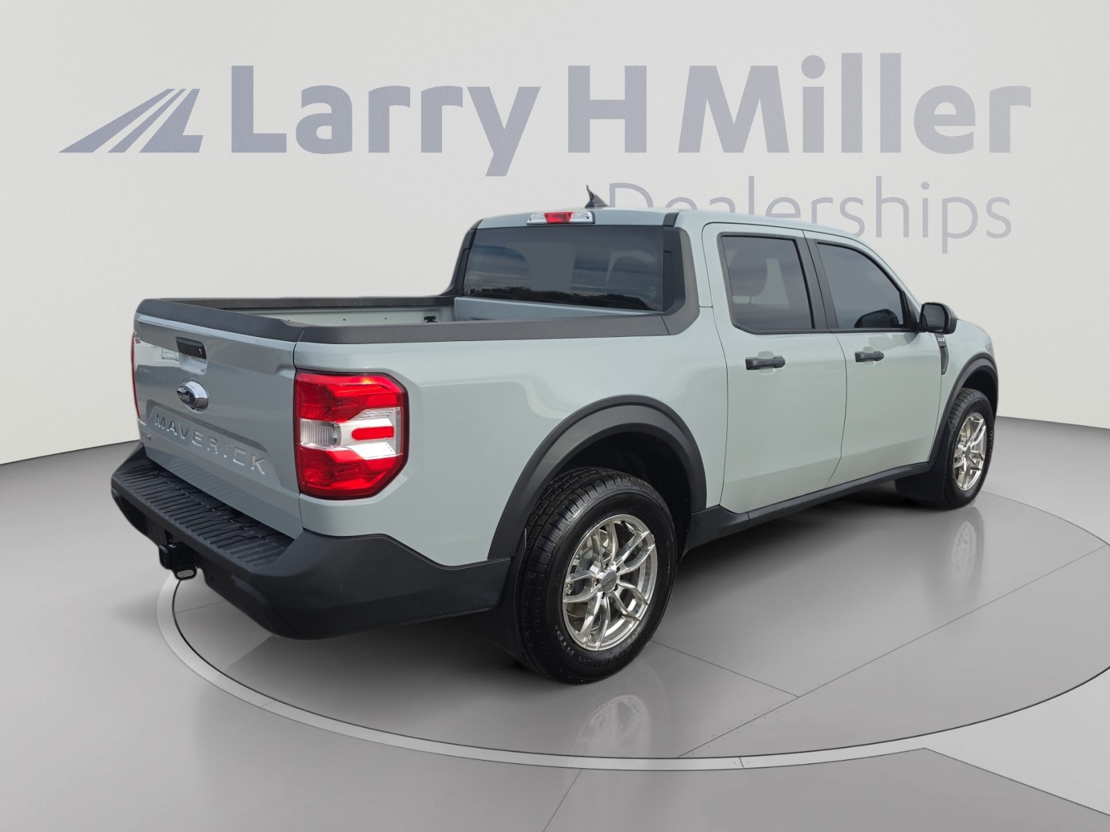 Used 2023 Ford Maverick XLT FWD image 5