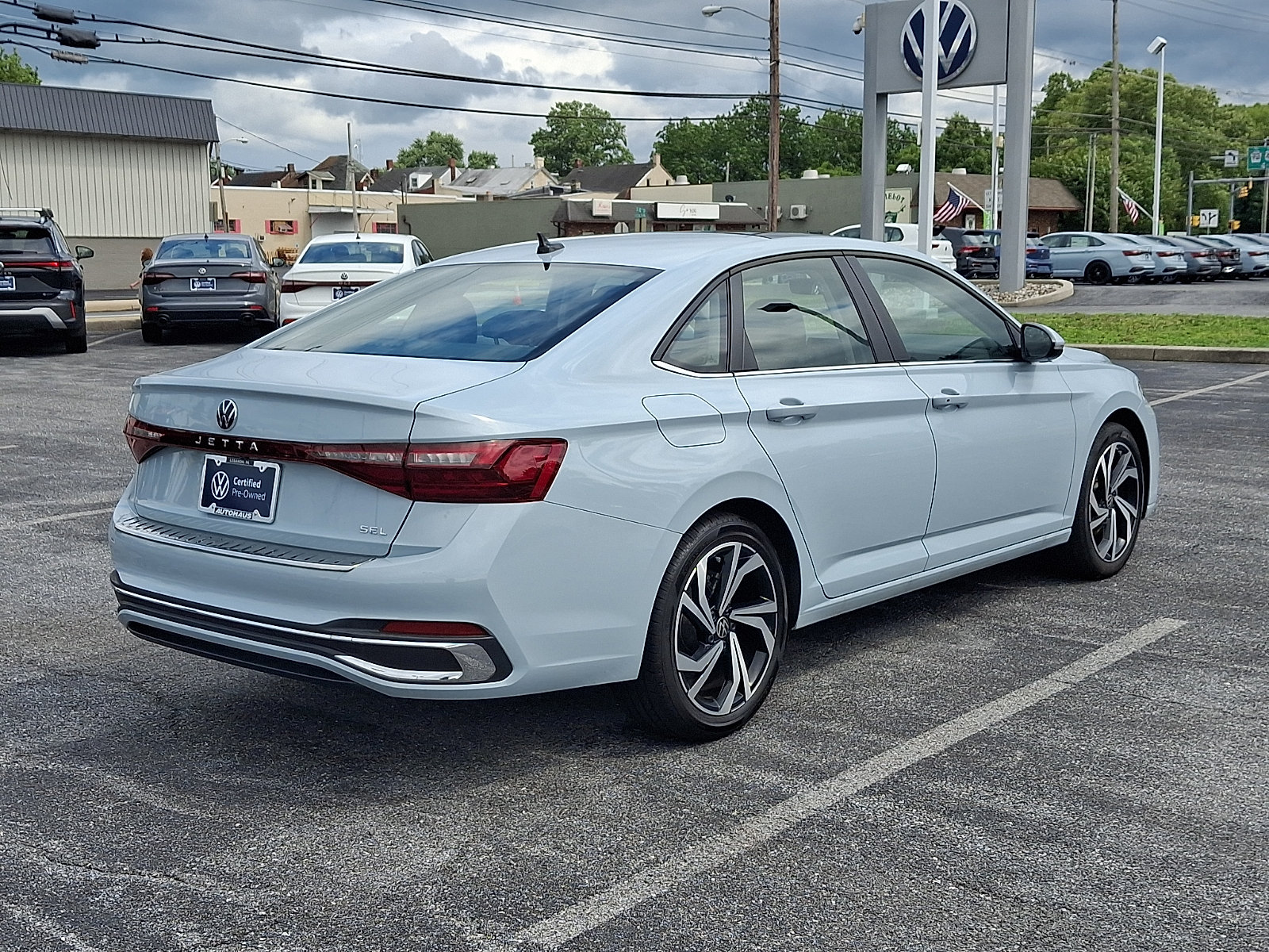 Used 2026 Volkswagen Jetta SEL FWD image 7