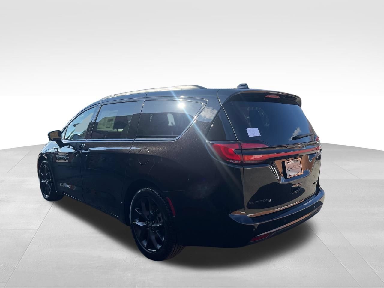 New 2026 Chrysler Pacifica Limited w/ S Appearance Package FWD video 3