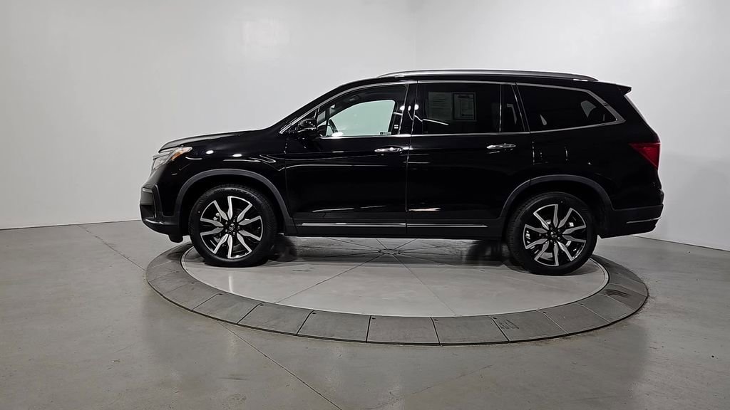 Used 2021 Honda Pilot Touring image 2