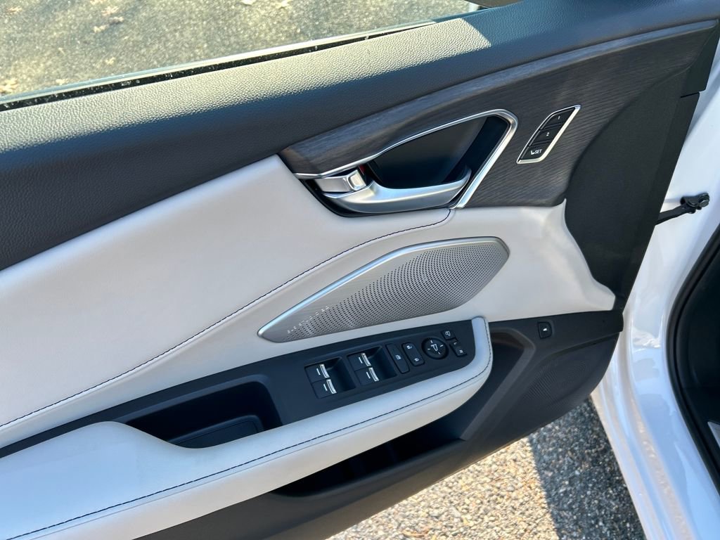 New 2026 Acura RDX SH-AWD image 14