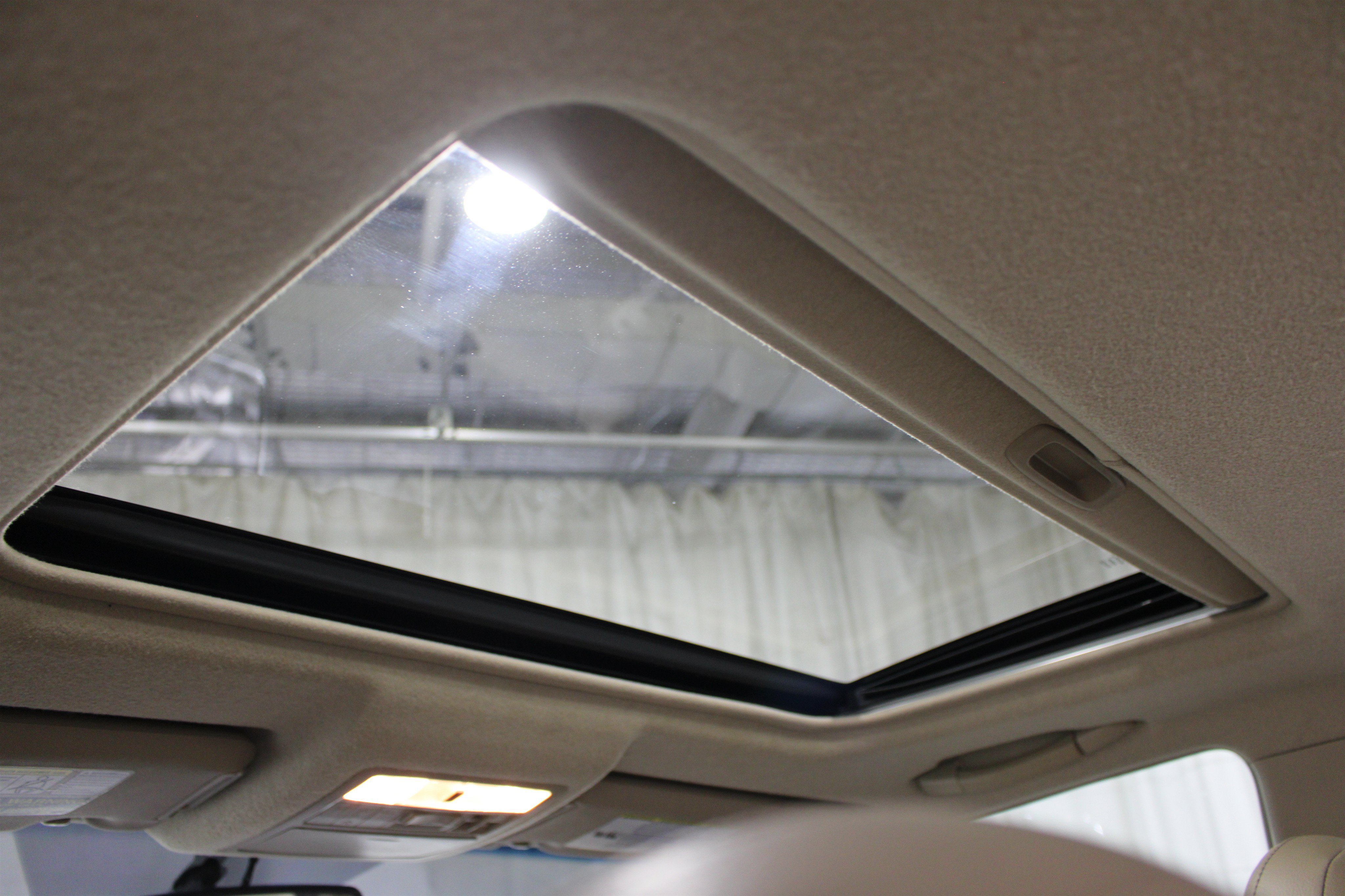 Used 2013 Toyota Highlander Limited FWD image 20