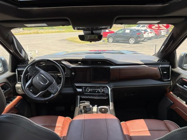 Used 2025 GMC Sierra 1500 Denali Ultimate AWD/4WD image 17