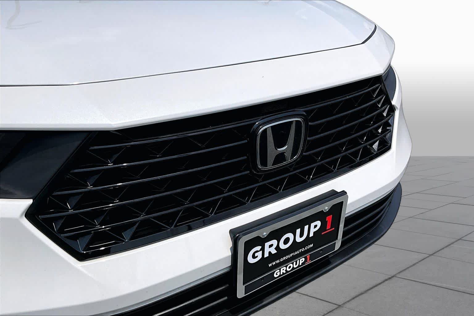 Used 2023 Honda Accord EX image 29