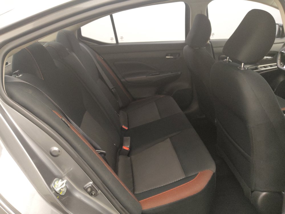 Used 2024 Nissan Versa SR FWD image 19