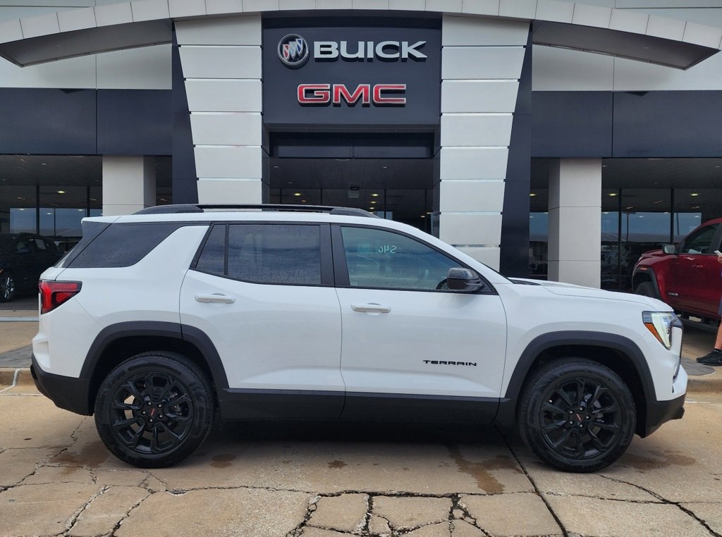 New 2026 GMC Terrain Elevation w/ Black Edition image 3