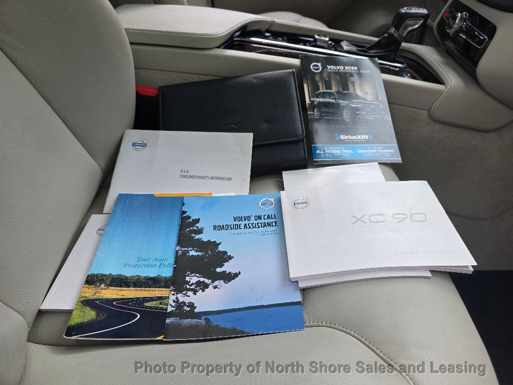 Used 2016 Volvo XC90 T6 Momentum w/ Momentum Plus Package image 11
