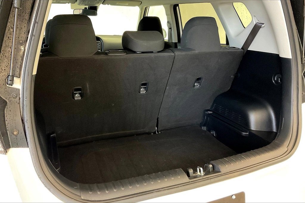 Used 2024 Kia Soul LX w/ Option Group 015 image 12