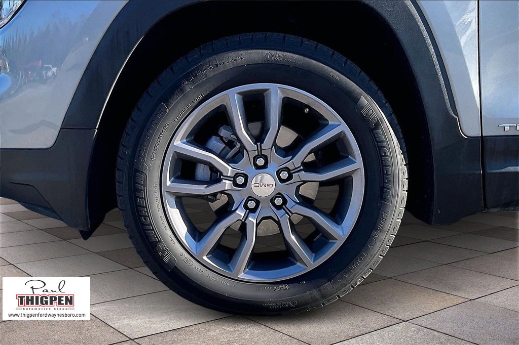 Used 2024 GMC Terrain SLT image 9